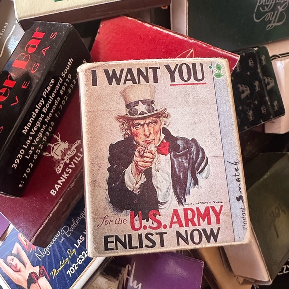 Windows of the World Twin Towers WTC Class Vintage Matchbook Collection - Picture 9 of 16